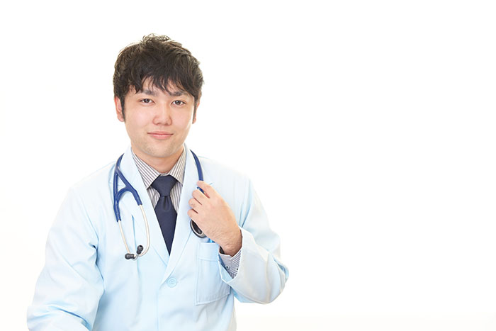 男性の医者