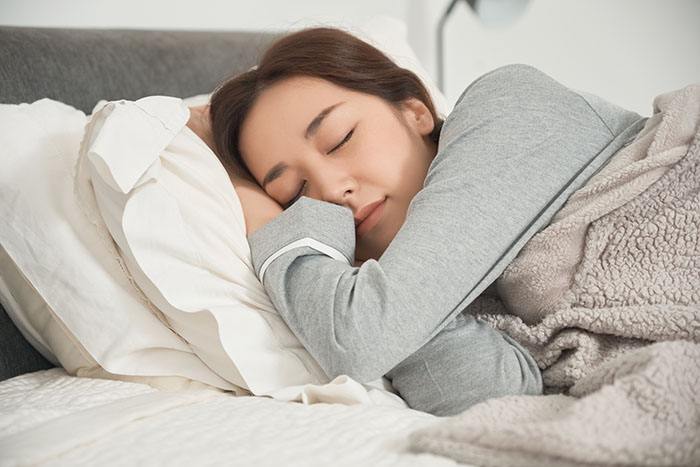 寝方を変えればいびき対策になる いびき対策のための正しい寝方 コラム イビキメディカルクリニック Ibiki Medical Clinic 寝方を変えればいびき対策になる いびき対策のための正しい寝方 コラム イビキメディカルクリニック Ibiki Medical Clinic