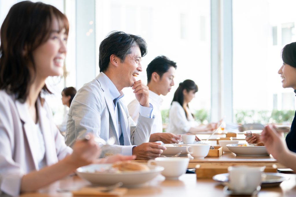 幸せそうな男性