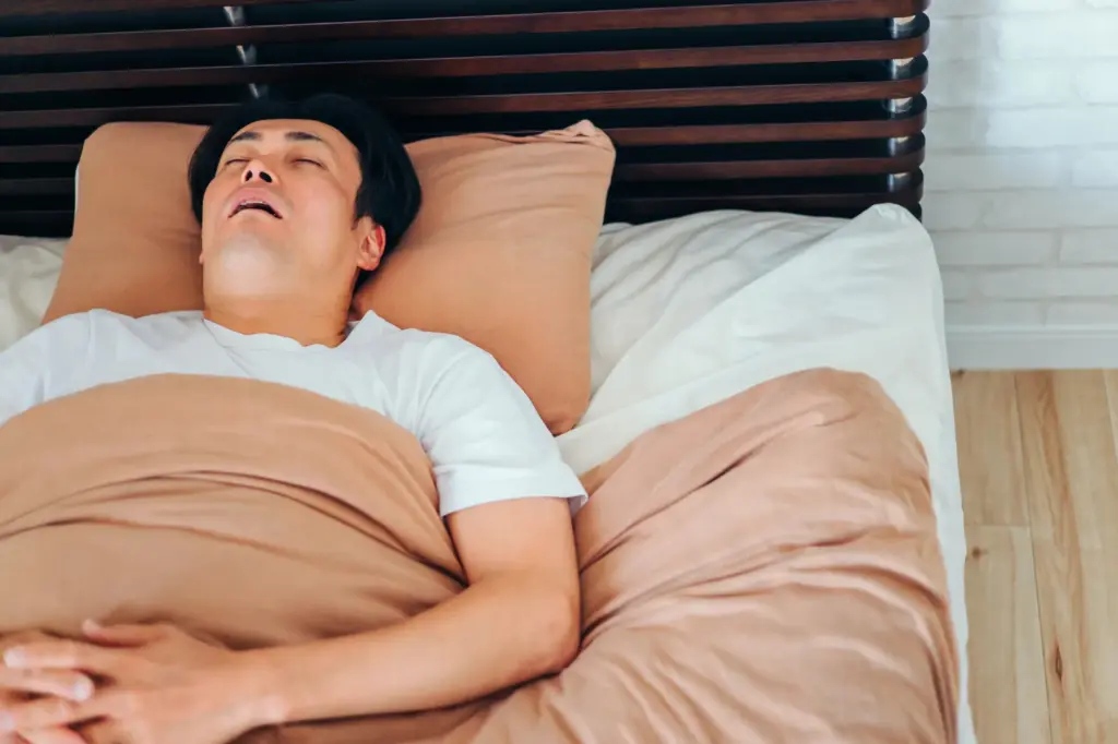 顔つきがこれまでの特徴に当てはまったら睡眠時無呼吸症候群を疑おう