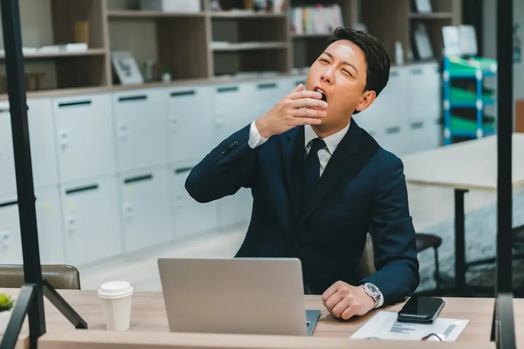 昼間・日中の強い眠気に耐えられない症状を放置するリスク